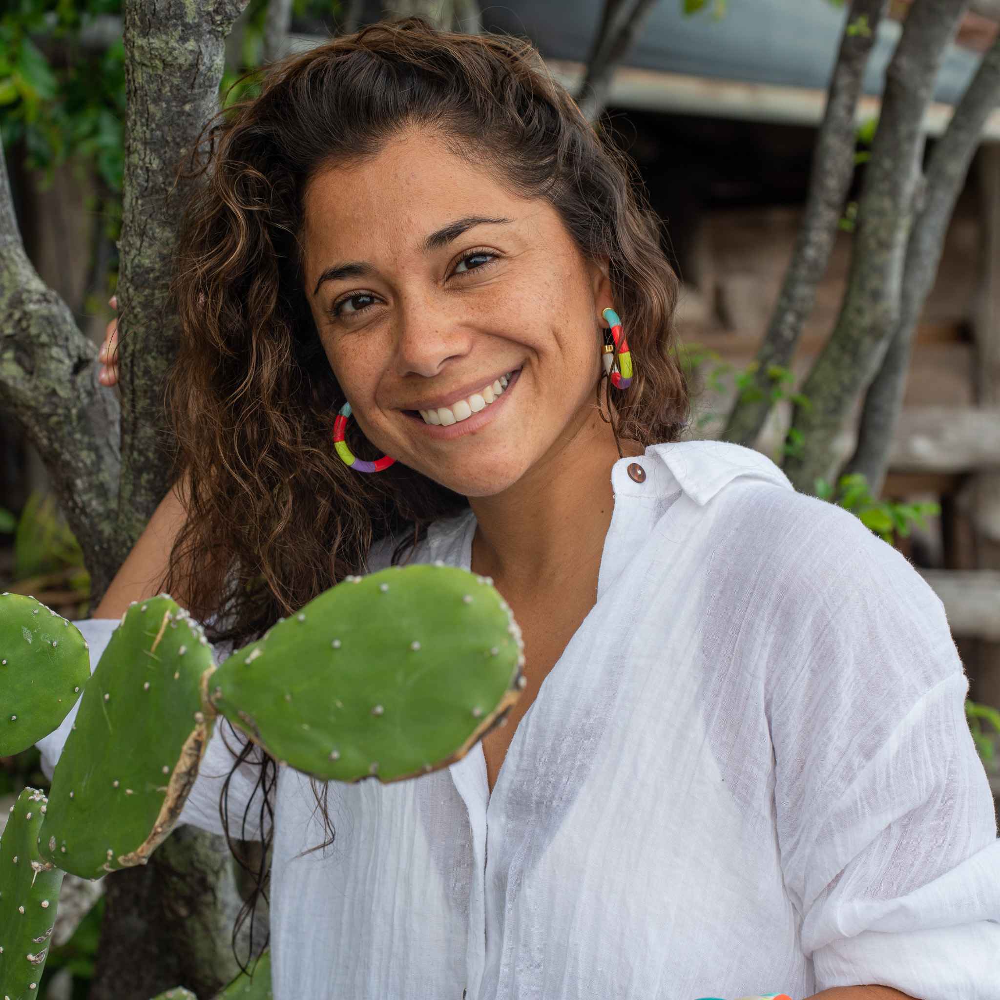 Boucles d’oreilles perles colorées violet jaune bleu | Surf Parabaya Parabaya