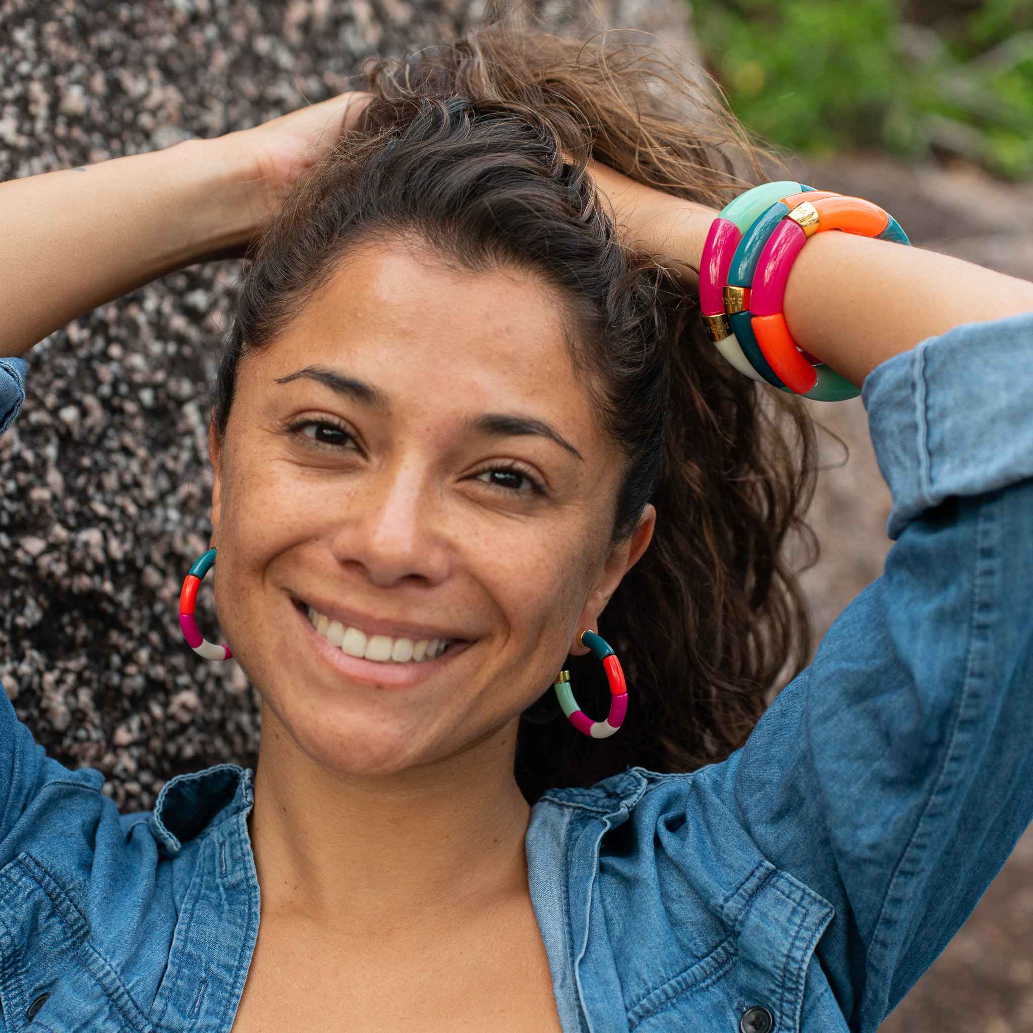 Bracelet perles colorées orange fuchsia bleu femme | Pipoca Energia Paarabaya Parabaya