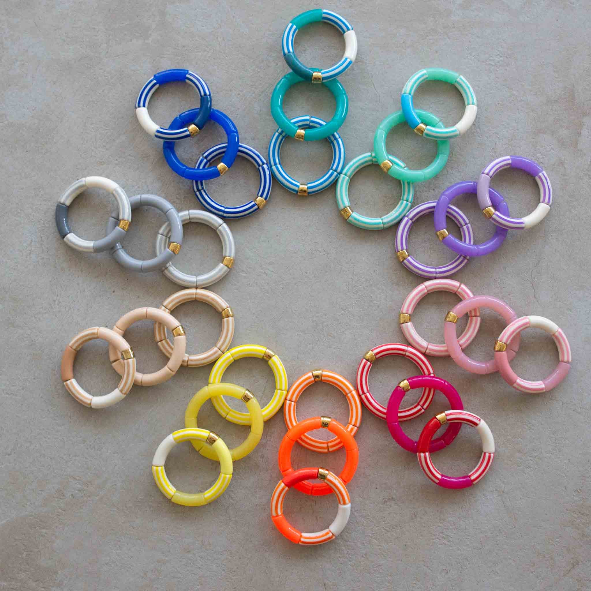 Les bracelets rayés