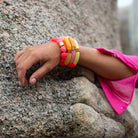 Bracelet perles colorées femme jaune rose pailleté | Olala Pipoca Parabaya Parabaya