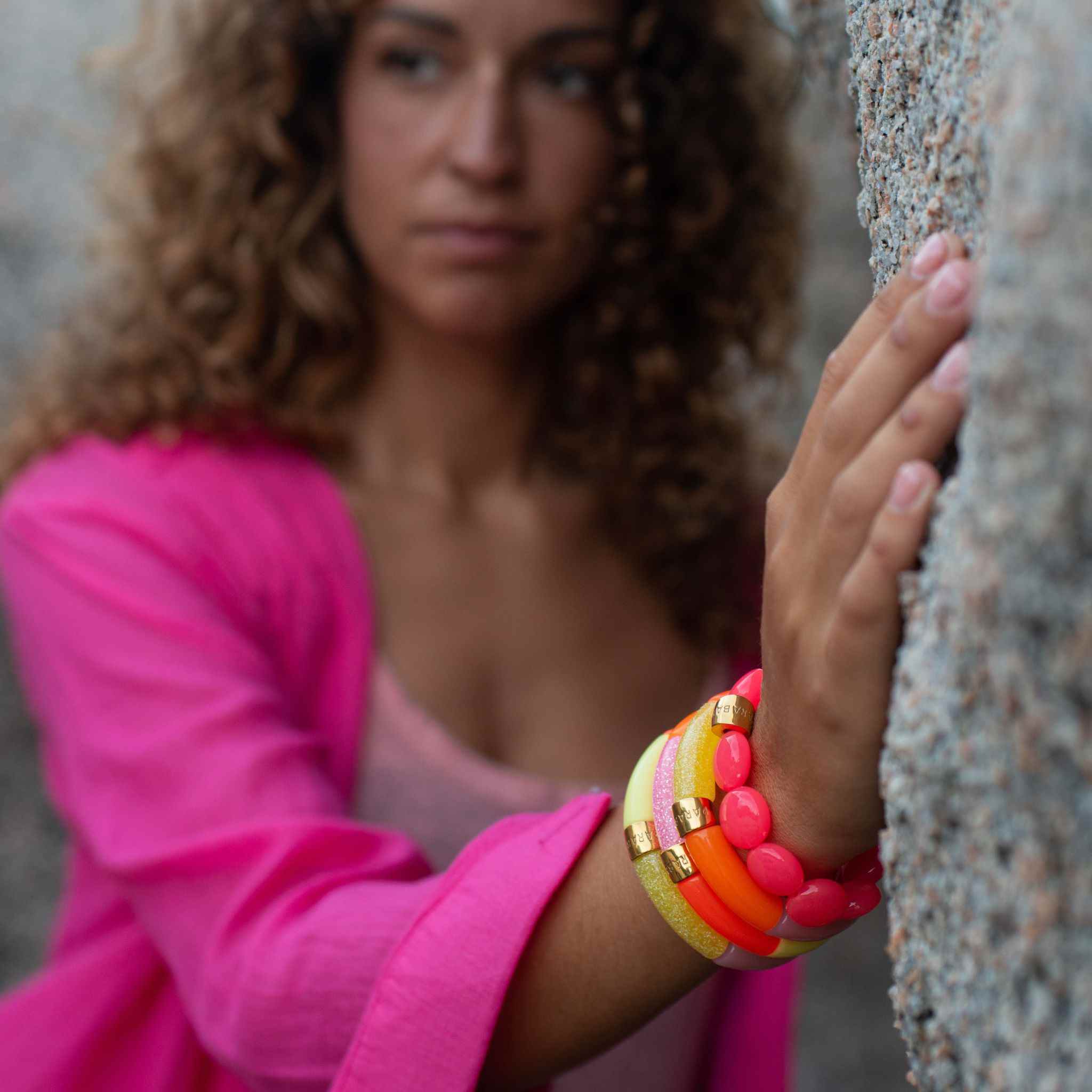 Bracelet perles colorées femme jaune rose pailleté | Olala Pipoca Parabaya Parabaya