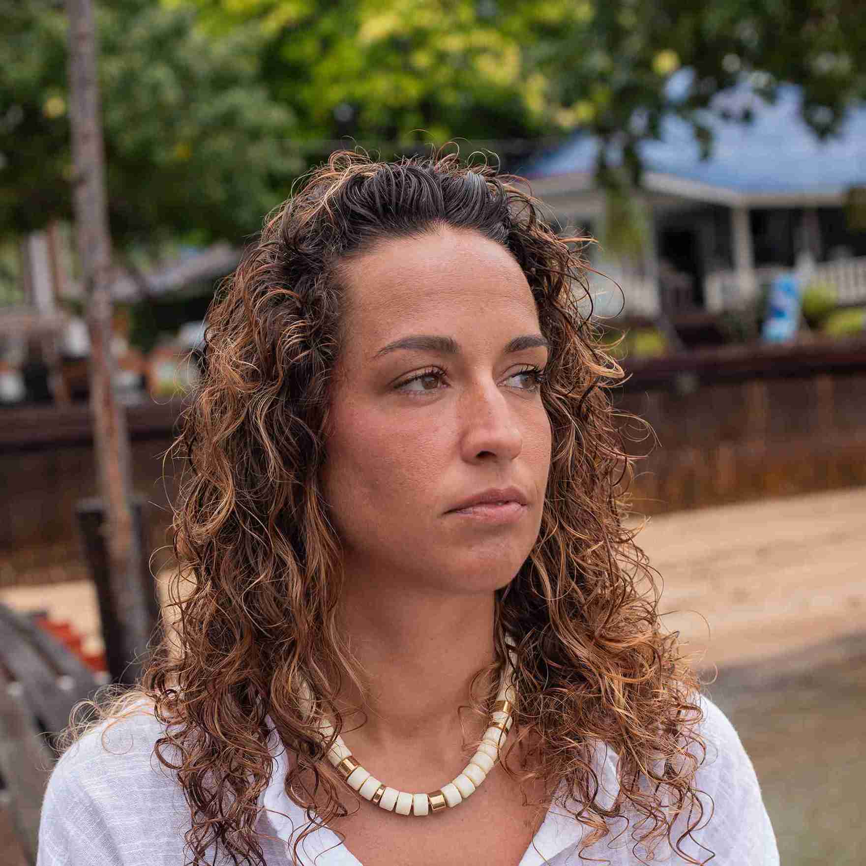 Collier perles ivoire et acier doré femme réglable | Praia Ivoire Parabaya Parabaya