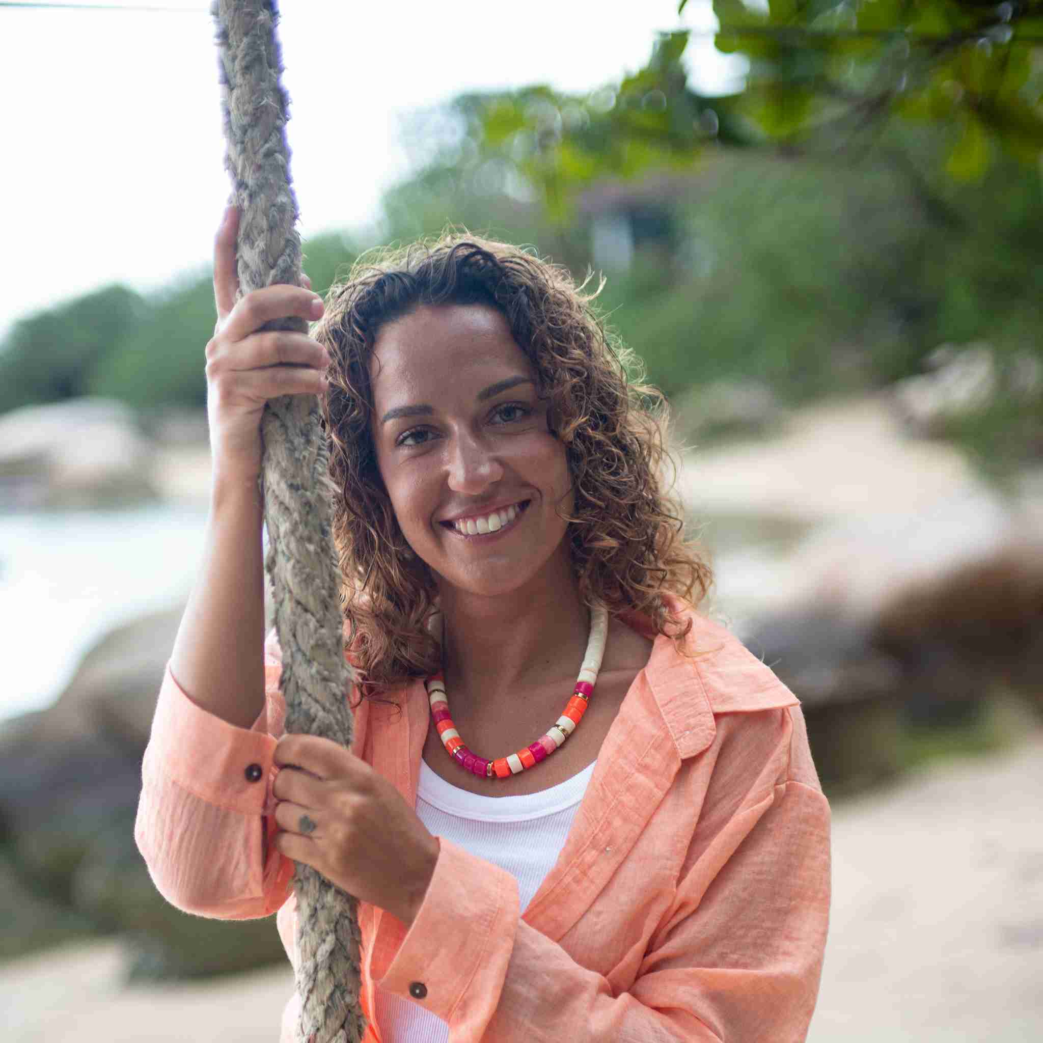 Collier perles ivoire et orange femme réglable | Praia Ivoire Laranja Parabaya Parabaya